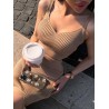Кроп топ с рукавами и юбка с разрезом